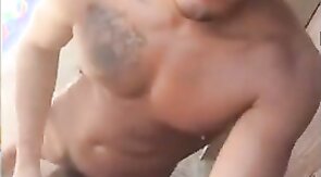 Caipira roludo dando gozadinha