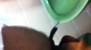 Caminhoneiros se pegando no banheiro