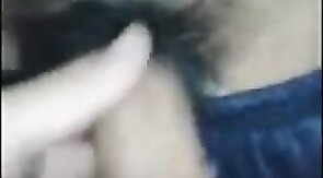 Cabeleireiro pega no pau do cliente