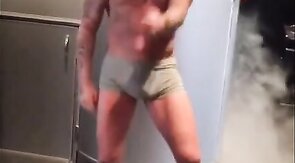 bulto Gianluca Vacchi