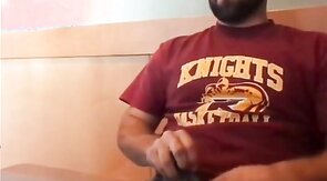 Bearded Bro Public Jerk Off in A Coffee Shop