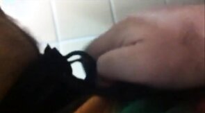 Caminhoneiros se pegando no banheiro