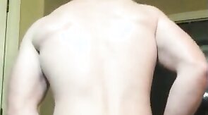 ragazzo si sega fino a schizzare (boy jerks till shots)