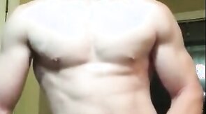 ragazzo si sega fino a schizzare (boy jerks till shots)