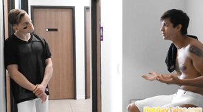 Sportive handsome stud bareback drills hairy bottom