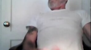 Hung Sexy Rugged Daddy Jack Off 2