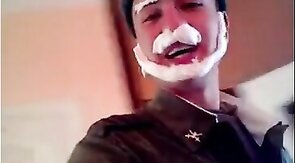 Soldado gostosinho flagrado no banho