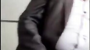 Arab Daddy Showing on Cam