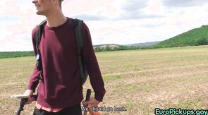 Nympho bottom filled in anal hole outdoor by thick gay