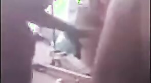 Mecanico leva dedada no cu por R$200