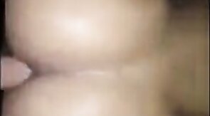 Novinho dando o cu redondinho