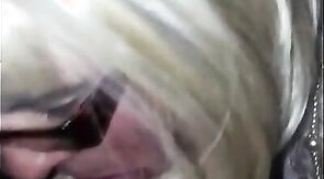 Herrenschwanz lutschen - sucking masters cock