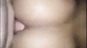 Novinho dando o cu redondinho