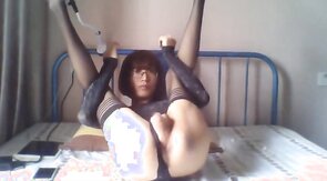 Amateur Asian Trap Posing