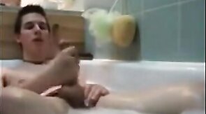 Twink jerking off in bathtub