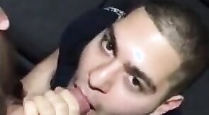 Bonitao com pinto na boca