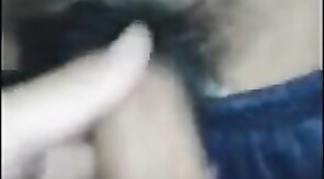 Cabeleireiro pega no pau do cliente