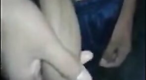 Cabeleireiro pega no pau do cliente