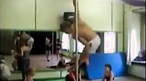 Pole-acrobat