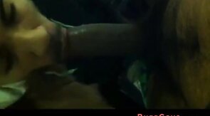 Chupando rolao no banheiro