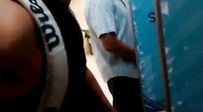 Pegacao rapida no banheirao