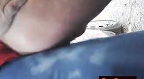 maduro me folla en aparcamiento