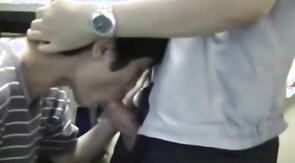 Security guard fucks youg men (bareback)