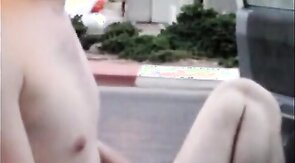 Exhibition Young Guy jacks in traffic