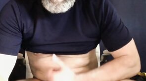 Bearded stud unloading