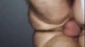 Passivo gato dando cu ao maduro do pau pequeno