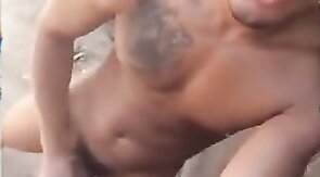 Caipira roludo dando gozadinha