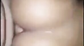 Novinho dando o cu redondinho