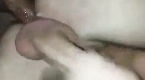 Ohne Gumi in Arsch gespritzt