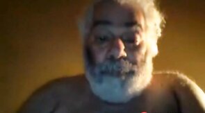 Hairy horny NY daddy bear jerks off on webcam