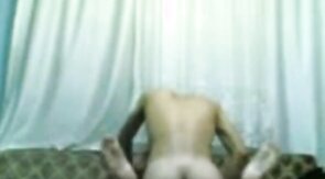 Turkish Engineerist34 kanepede bacak omza veriyor