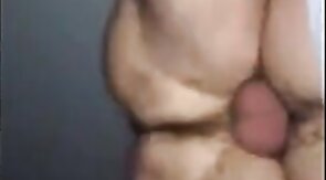 Passivo gato dando cu ao maduro do pau pequeno