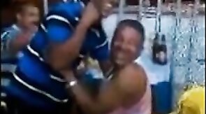 Andre pegou gay velho no boteco