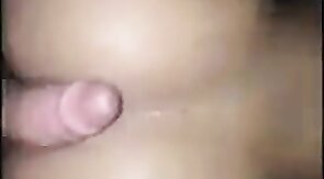 Novinho dando o cu redondinho