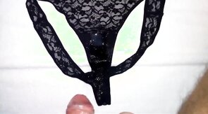 Huge load of cum on my sister's dirty panties (18 spurts)