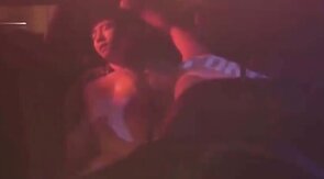 帅哥和女友分手好兄弟趁虚而入