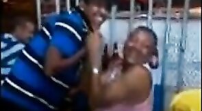 Andre pegou gay velho no boteco