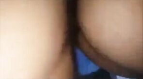 Com dois moleques que conhece  no paredao