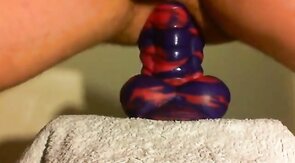 amateur Anal sex toy fun with flint the bad dragon !