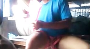 Tarado mostrando pau no barco