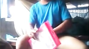 Tarado mostrando pau no barco