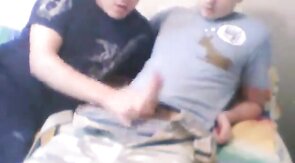 Mao amiga no colega de escola