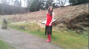 Tranny undressing in public