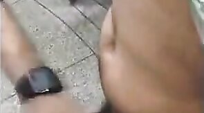 Putaria em banheirao publico