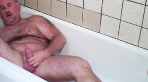 Daddy's Golden Shower