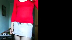 Cross-dressing Twink's Kinky Striptease